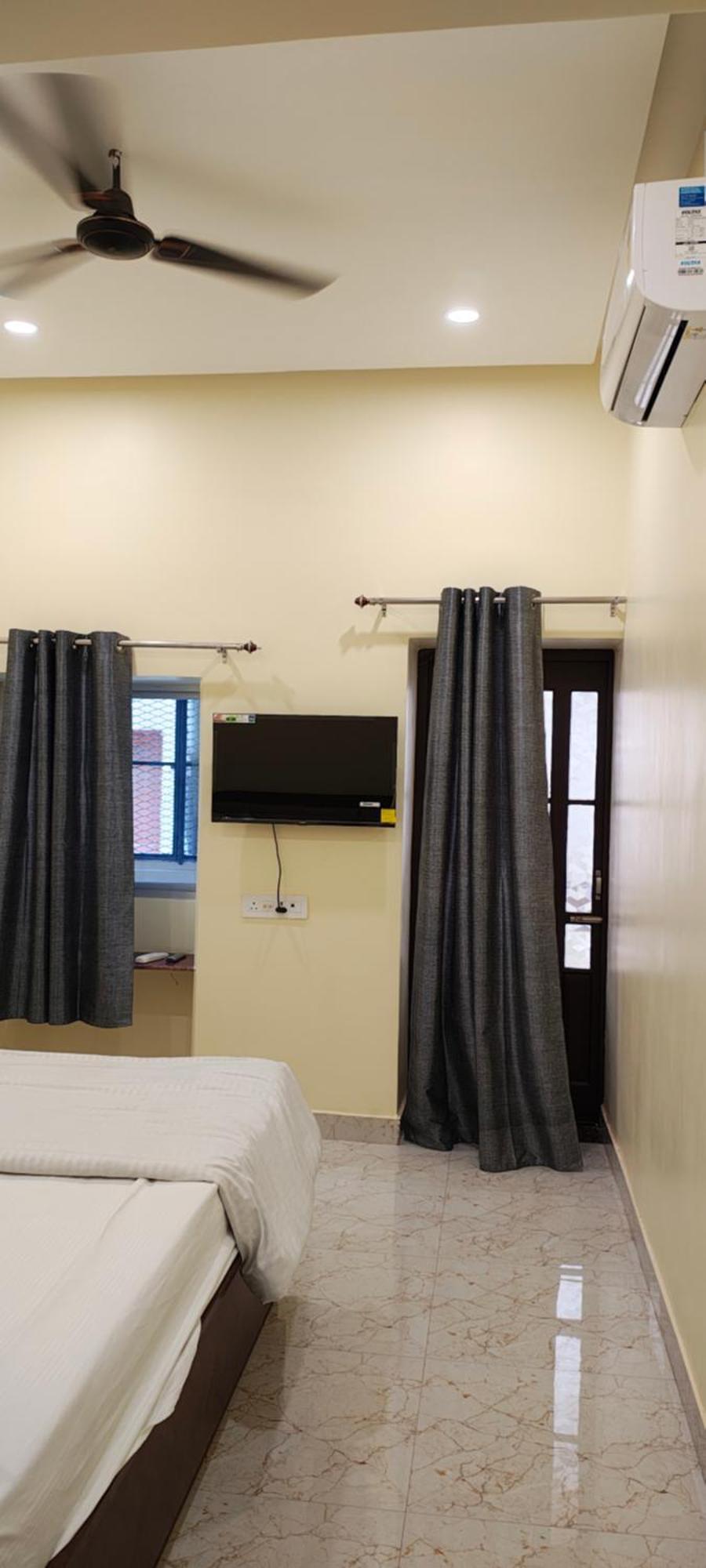Hotel Ganga Sparsh Varanasi Exterior foto